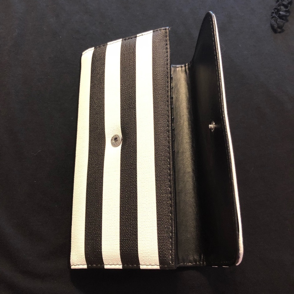 Kut from the Kloth Slim Striped Wallet - Picture 6 of 8